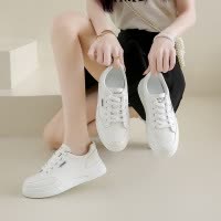 2025小白鞋子女春季新款韩版ins女学生休闲运动百搭板鞋女街拍