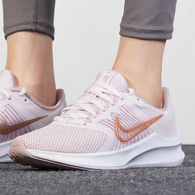 Nike耐克鞋女2021夏季新款樱花粉网面跑步鞋透气运动鞋CW3413-500