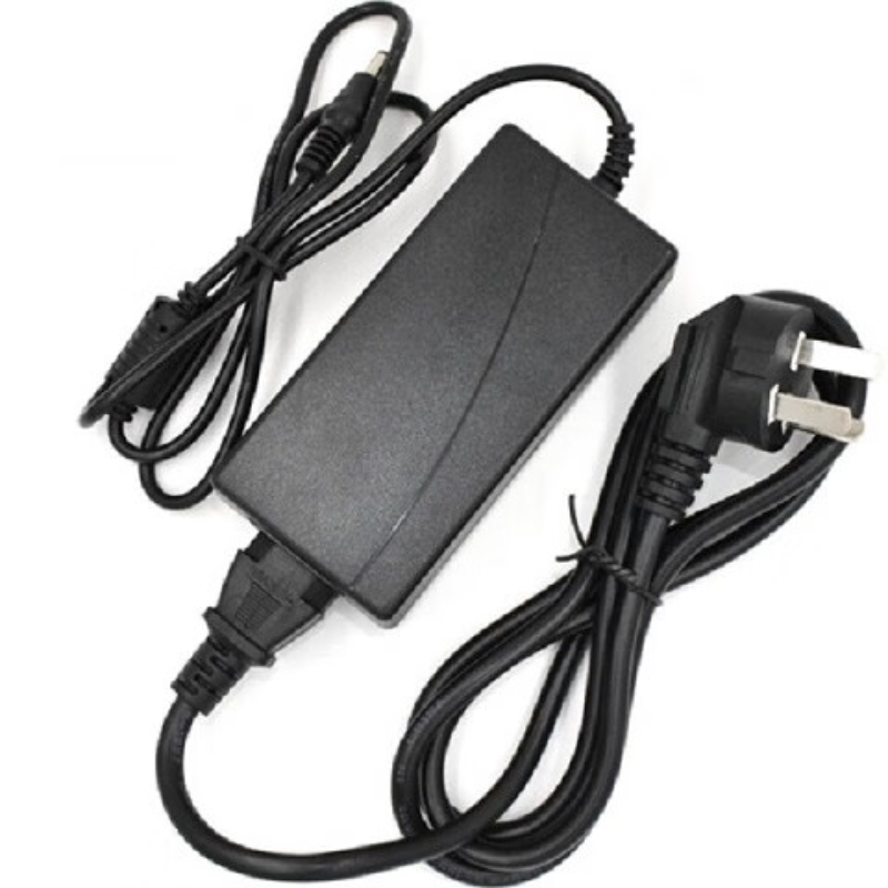 大华高速充电器PD氮化镓版小巧便携智能识别快充安全可靠