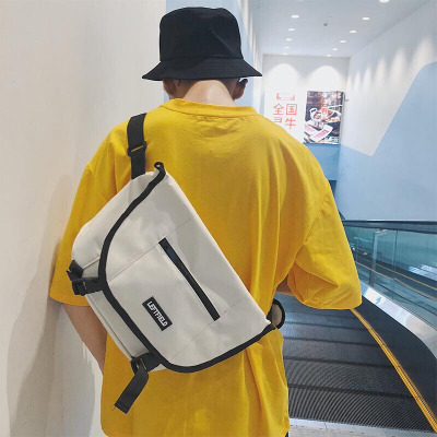 日系单肩包男斜挎包百搭男生背包韩版潮流学生休闲原宿港风-定制米白色米白色