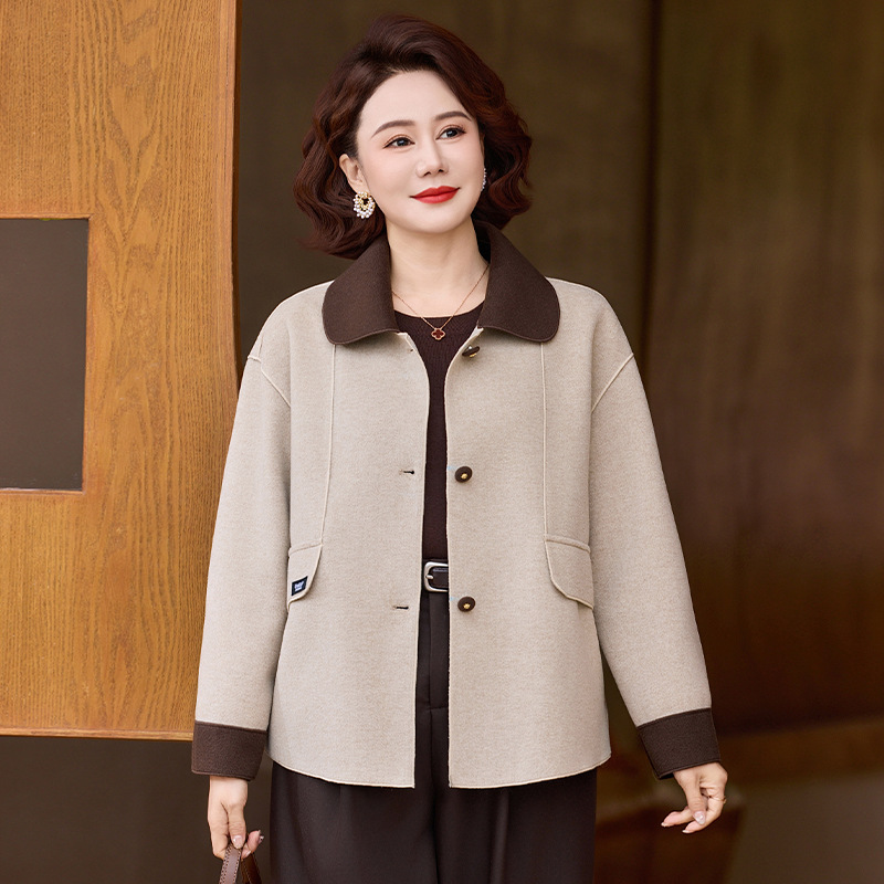 A版中老年妈妈装春装外套女洋气中年短款呢子大衣40-60岁春秋服装