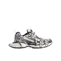 巴黎世家(Balenciaga)男跑步鞋做旧设计Balenciaga标志反光细节透气舒适耐磨防滑
