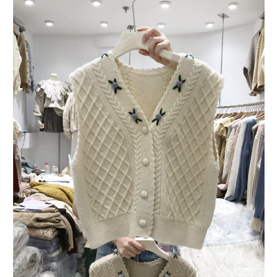 广赫现货秋冬新款温柔气质V领针织开衫复古球小花宽松无袖背心坎肩女