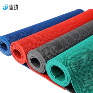 鋆珑 地毯镂空防滑地垫 0.9*20m 卷