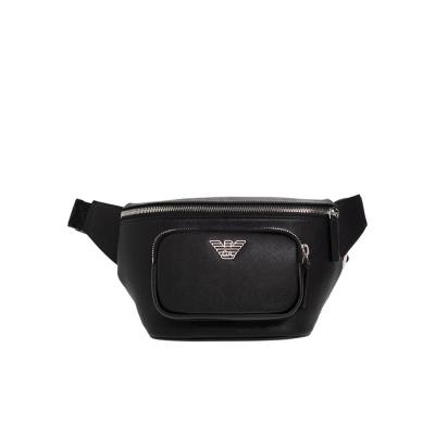 Emporio Armani徽标贴花可调节肩带休闲风单肩包