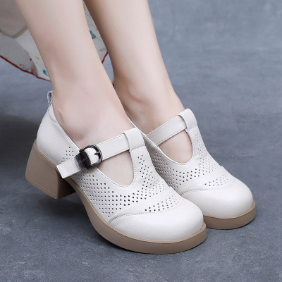 25春夏新款妈妈鞋英伦复古风粗跟洞洞鞋中跟丁字扣厚底一字带休闲