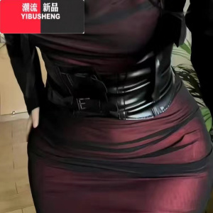 YIBUSHENG大码200斤性感辣妹纯欲风吊带连衣裙女褶皱显瘦收腰长裙包臀胖mm