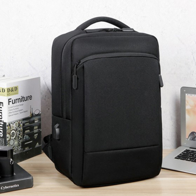 休旅男士双肩包多功能商务USB电脑包休闲简约大容量黑色电脑双肩包