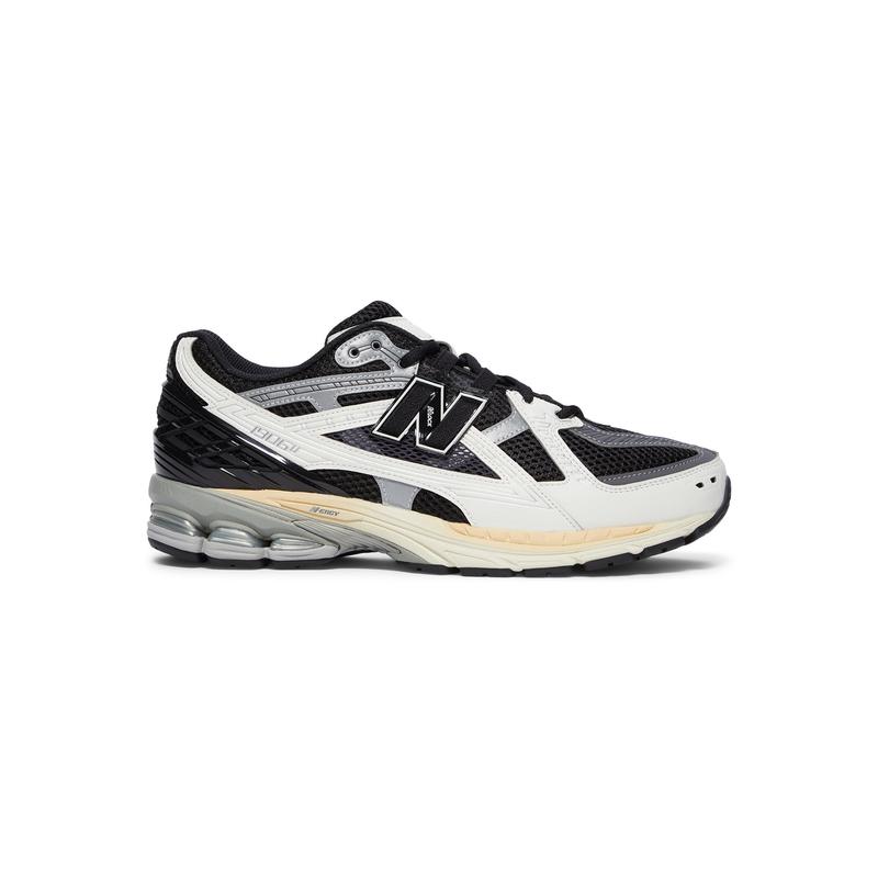 New Balance男士R跑步鞋轻便舒适适合马拉松及休闲运动