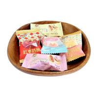 喔喔新品白桃果肉奶脆果仁奶脆糖果结婚喜糖婚庆水果糖果散装批发零食500g