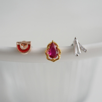 韩国精致微镶钻V字椭圆小巧精致耳骨钉女送女朋友老婆情人节七夕生日礼物