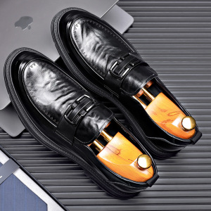 新款英伦风布洛克手工真皮鞋男士透气商务正装一脚蹬皮鞋厚底单鞋