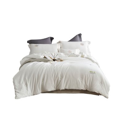 艾逸瑶选 卡莉娜抗菌亲肤四季被 JF-24134