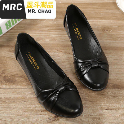 2020新款妈妈鞋单鞋防滑软底坡跟中老年人皮鞋休闲工作鞋女鞋墨斗潮品休闲鞋