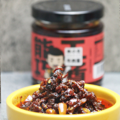 林小生能工巧酱牛肉酱香菇酱150克/瓶香辣下饭菜拌面辣椒酱调味酱