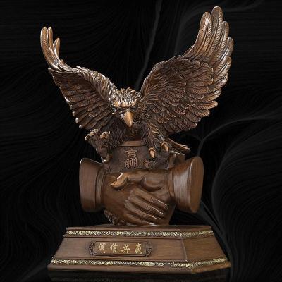 美帮汇办公室握手摆件大展宏图老鹰工艺品老板办公桌面装饰商务礼品