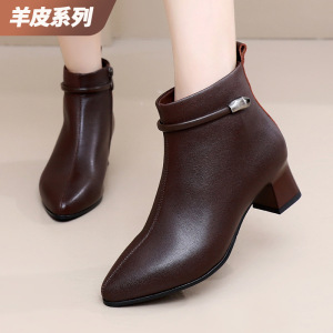 秋冬时尚真皮短靴女百搭复古马丁靴圆头粗跟加绒切尔西棉靴