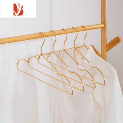 三维工匠北欧风格铝合金金属晾晒衣服架衣撑简约防滑衣架挂撑家用成人