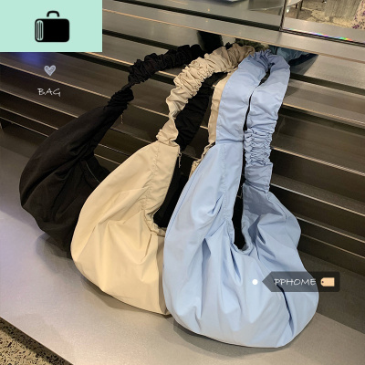 极简风搭配单品bag~韩系极简主义少女慵懒百搭褶皱饺子包包NEW LAKE女斜挎包
