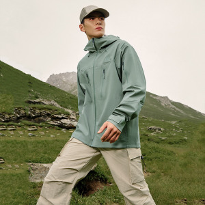 361°男女冲锋新款情侣防水硬壳冲锋衣耐磨户外登山服男