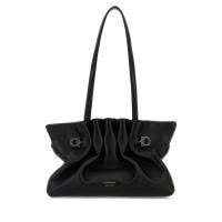 Salvatore Ferragamo女士羊皮褶皱手提斜挎包金色五金百搭通勤小方包
