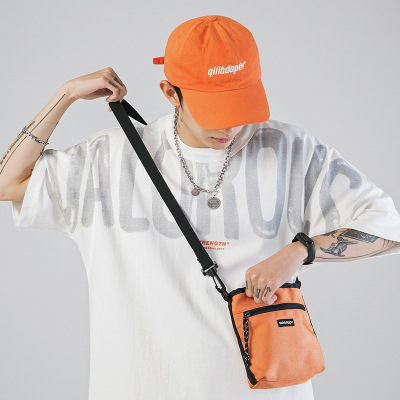 ROSUYA情侣款主推日系2021夏新款潮牌大字母印花短袖宽松T恤男