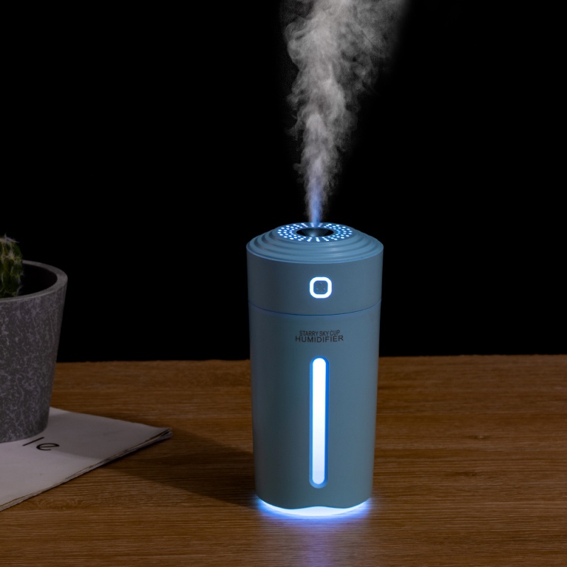 汽车载办公水杯加湿器usb喷雾七彩夜灯12v/24v货车空气净化器 星空蓝