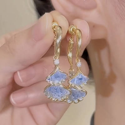 蓝色水晶葫芦耳环女2025年新款潮轻奢高级感小众设计气质百搭耳饰送女朋友老婆情人节七夕生日礼物