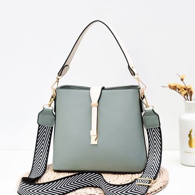 包包女2021新款时尚网红水桶包女士韩版百搭ins大容量单肩包斜挎包莎丞