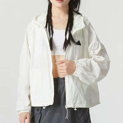 阿迪达斯 (adidas)外套女装新款运动服户外跑步健身训练休闲连帽宽松夹克上衣IM8837 ZP