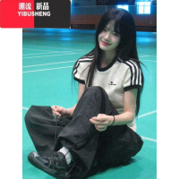 YIBUSHENG三条杠撞色拼接正肩短袖t恤女季设计感甜辣妹修身显瘦短款上衣