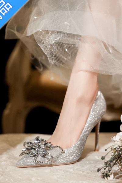 SUNTEK2023年新款新娘婚鞋女法式主婚纱秀禾成人礼服亮片水晶结婚高跟鞋