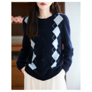 女士圆领棱格拼色复古宽松休闲简约针织衫秋冬季新款羊毛衫