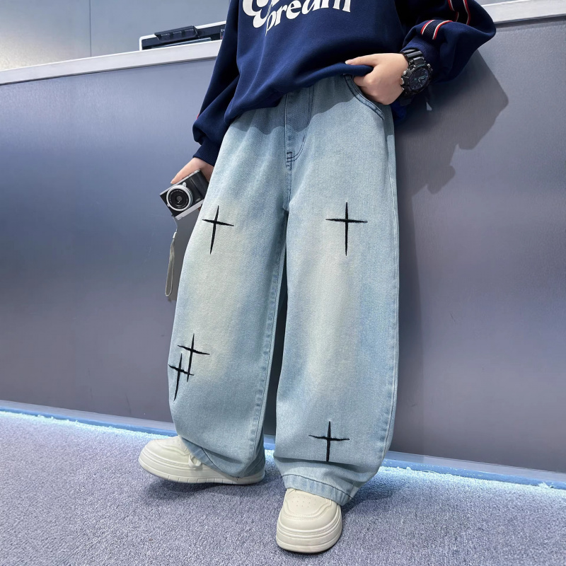 男童裤子春秋款2026新款儿童直筒阔腿牛仔裤大童春季男孩痞帅春装