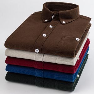 春秋款纯色磨毛有口袋青中老年长袖韩版修身灯芯绒宽松衬衫男