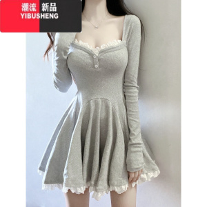 YIBUSHENG春新款小个子法式性感辣妹纯欲方领锁骨长袖连衣裙收腰短裙女